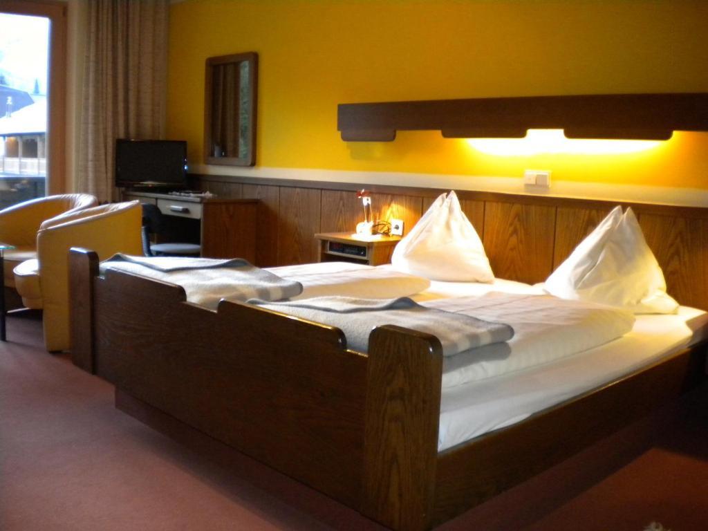 Bed and Breakfast Gaestehaus Sagmeister Бад Кляйнкирххайм Экстерьер фото
