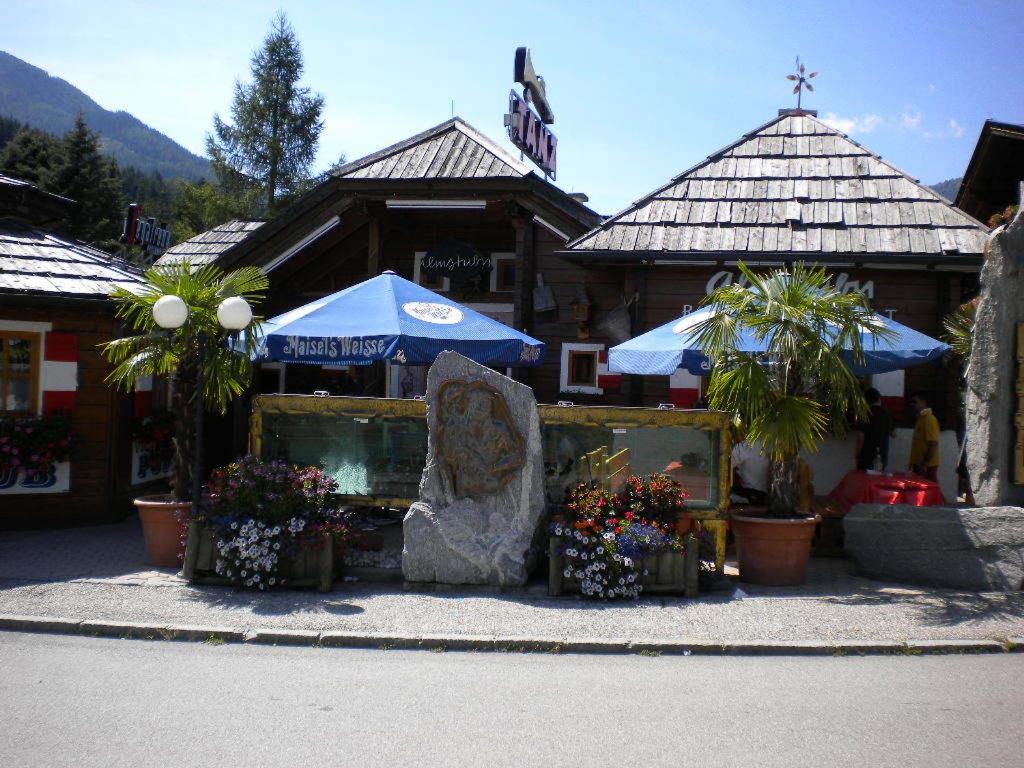 Bed and Breakfast Gaestehaus Sagmeister Бад Кляйнкирххайм Экстерьер фото