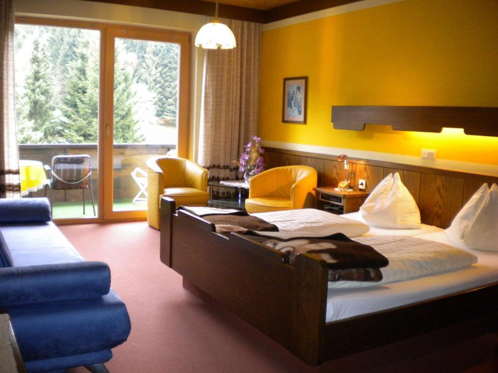 Bed and Breakfast Gaestehaus Sagmeister Бад Кляйнкирххайм Экстерьер фото